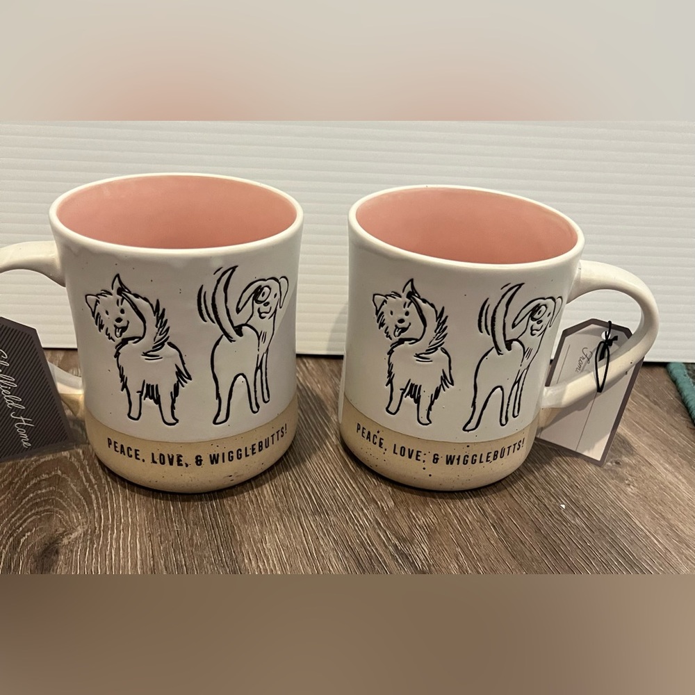 Adorable 🐾PEACE LOVE AND WIGGLEBUTTS🐾 Mugs- Set of 2- NWT